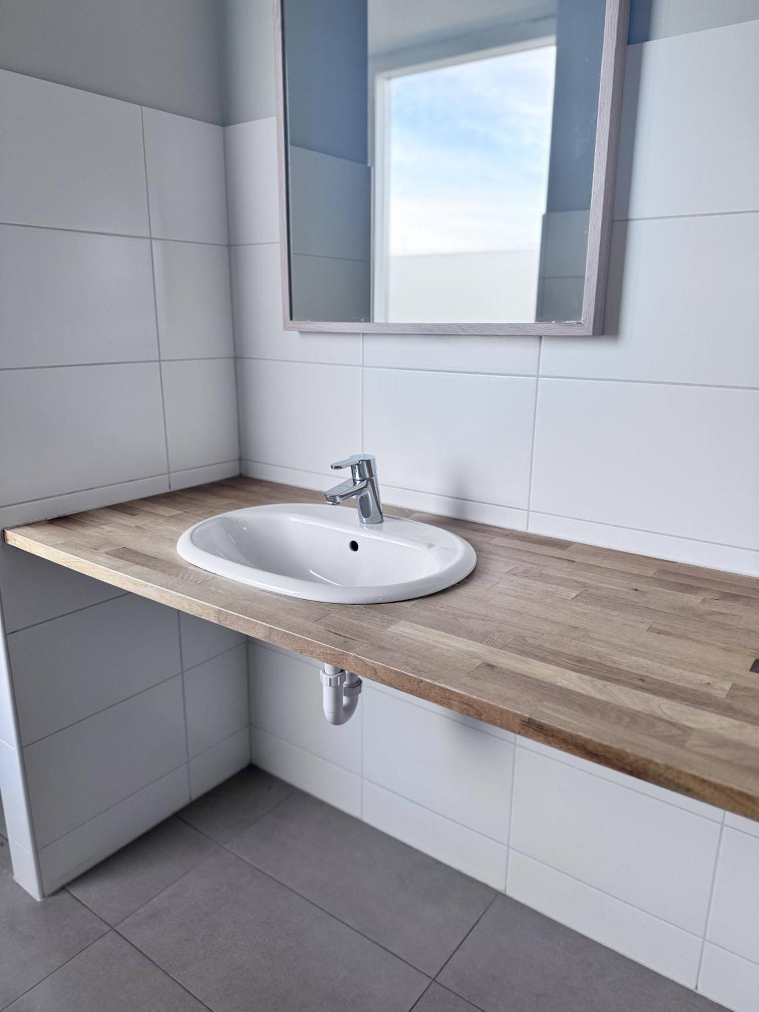 Hunavellir Guesthouse Блондуос Екстериор снимка