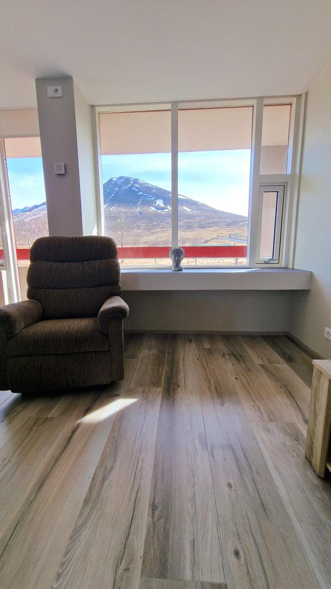 Hunavellir Guesthouse Блондуос Екстериор снимка